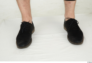 Steve Q black oxford shoes foot 0001.jpg